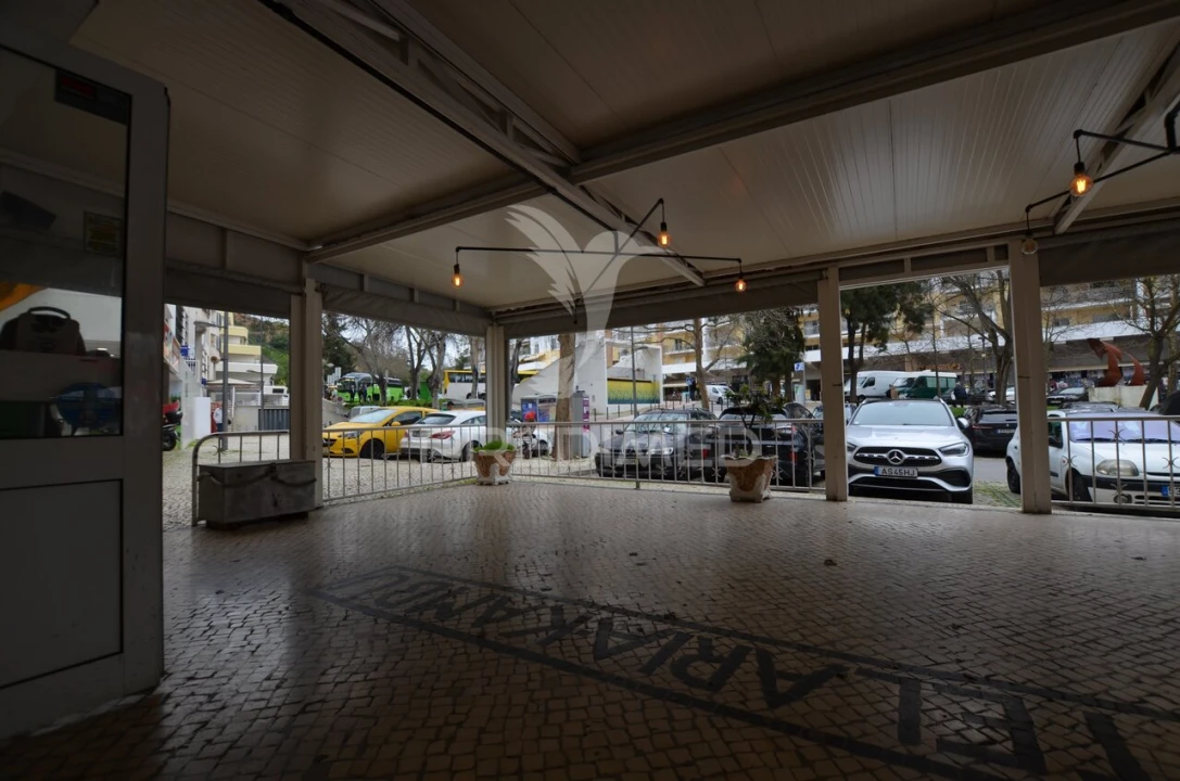 Loja para Venda em Albufeira e Olhos de Água Foto 22