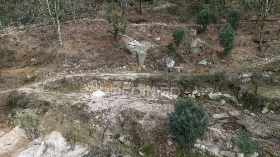 Terreno para Venda em Chamoim e Vilar Foto 23