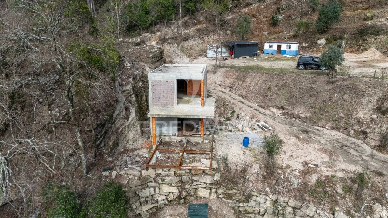 Terreno para Venda em Chamoim e Vilar Foto 2