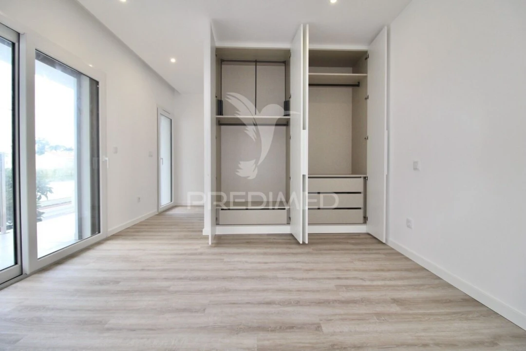 Moradia T3 para Venda em Charneca de Caparica e Sobreda Foto 21