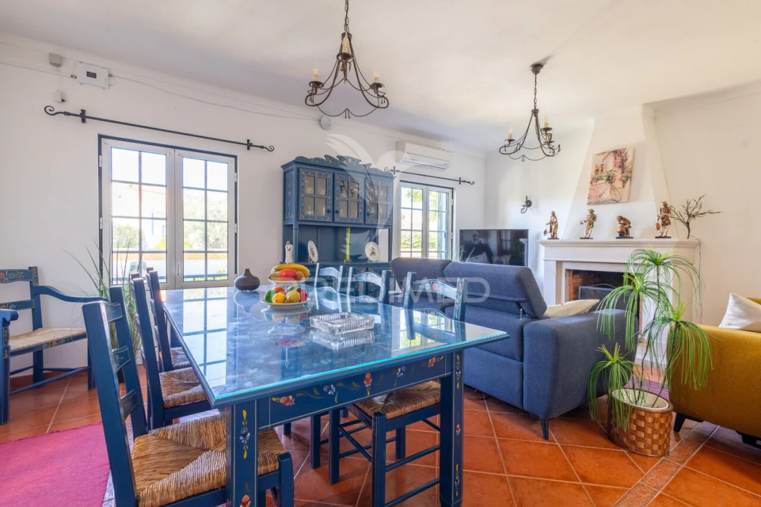 Moradia T5 para Venda em Nossa Senhora da Vila, Nossa Senhora do Bispo e Silveiras Foto 3