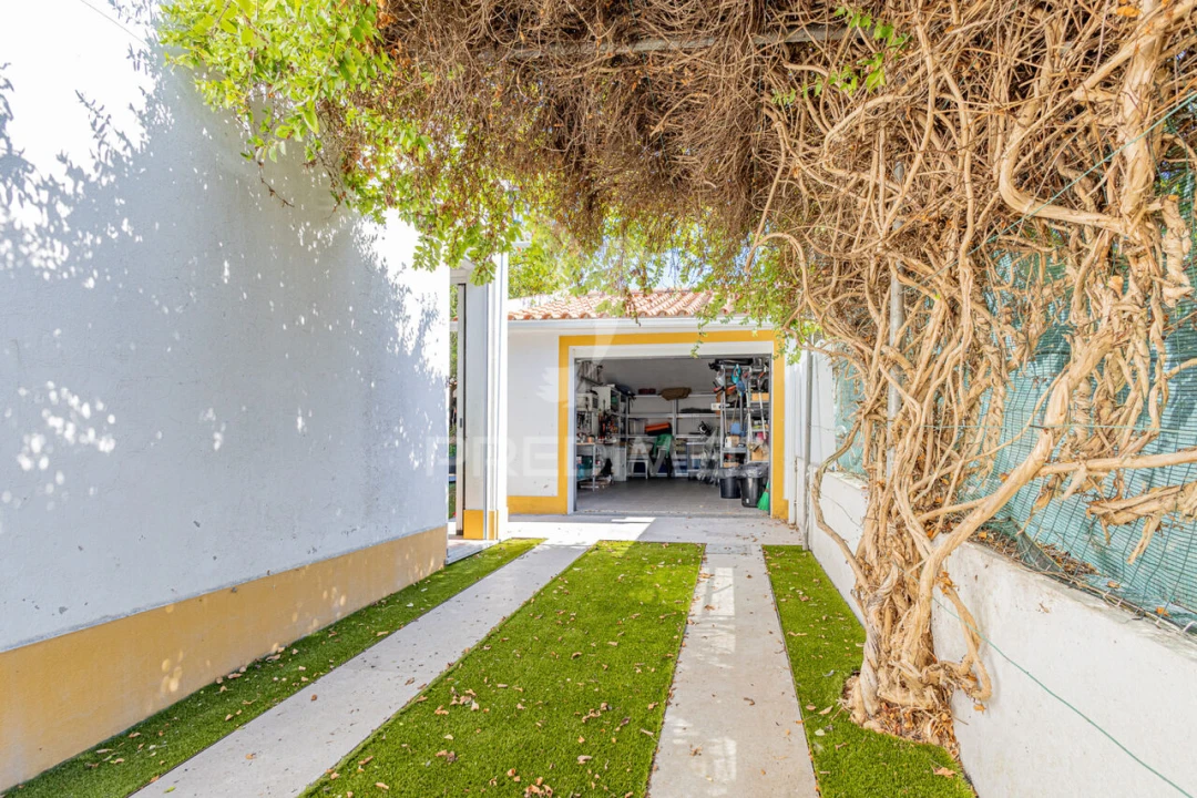 Moradia T5 para Venda em Nossa Senhora da Vila, Nossa Senhora do Bispo e Silveiras Foto 29