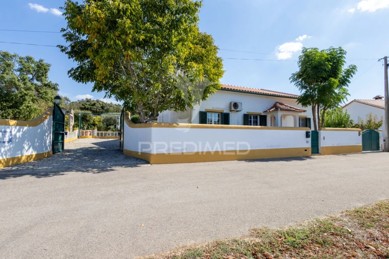 Moradia T5 para Venda em Nossa Senhora da Vila, Nossa Senhora do Bispo e Silveiras Foto 36