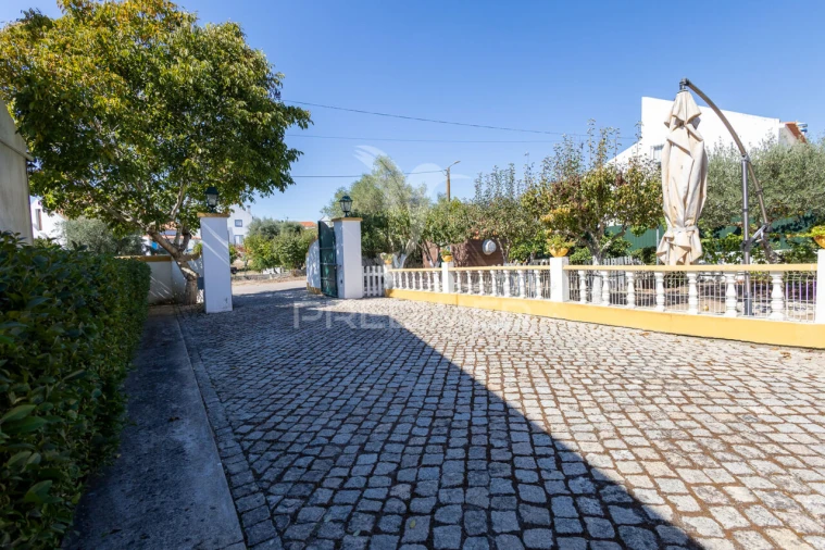 Moradia T5 para Venda em Nossa Senhora da Vila, Nossa Senhora do Bispo e Silveiras Foto 33