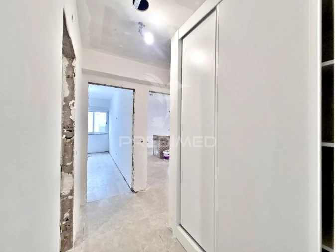 Apartamento T2 para Venda em Carregado e Cadafais Foto 12