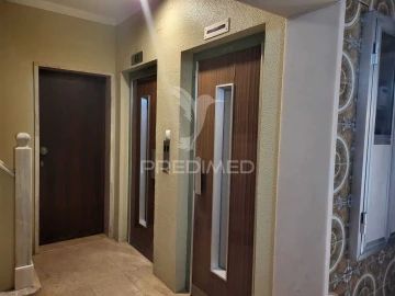 Apartamento T2 para Venda em Oeiras e São Julião da Barra, Paço de Arcos e Caxias