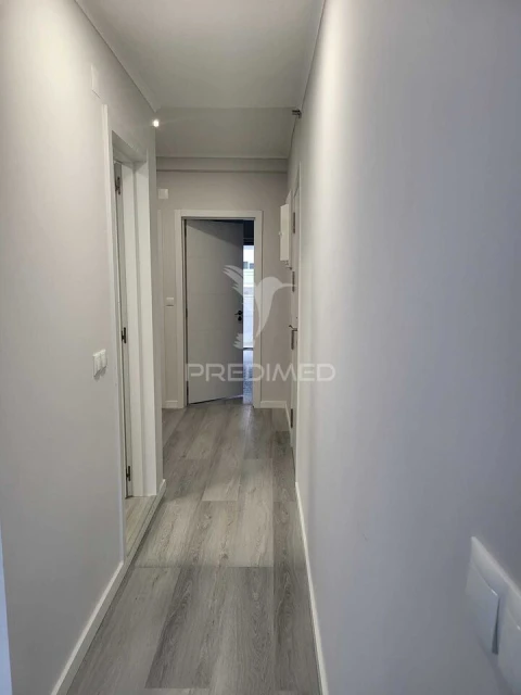 Apartamento T2 para Venda em Oeiras e São Julião da Barra, Paço de Arcos e Caxias