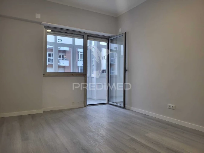 Apartamento T2 para Venda em Oeiras e São Julião da Barra, Paço de Arcos e Caxias Foto 11