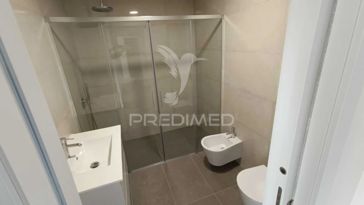 Apartamento T3 para Venda em Cedofeita, Santo Ildefonso, Sé, Miragaia, São Nicolau e Vitória Foto 29