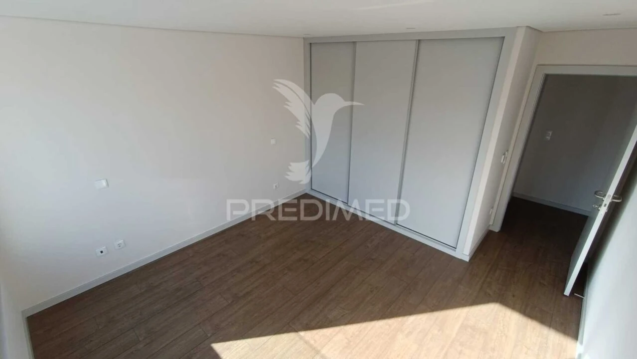 Apartamento T3 para Venda em Cedofeita, Santo Ildefonso, Sé, Miragaia, São Nicolau e Vitória Foto 25