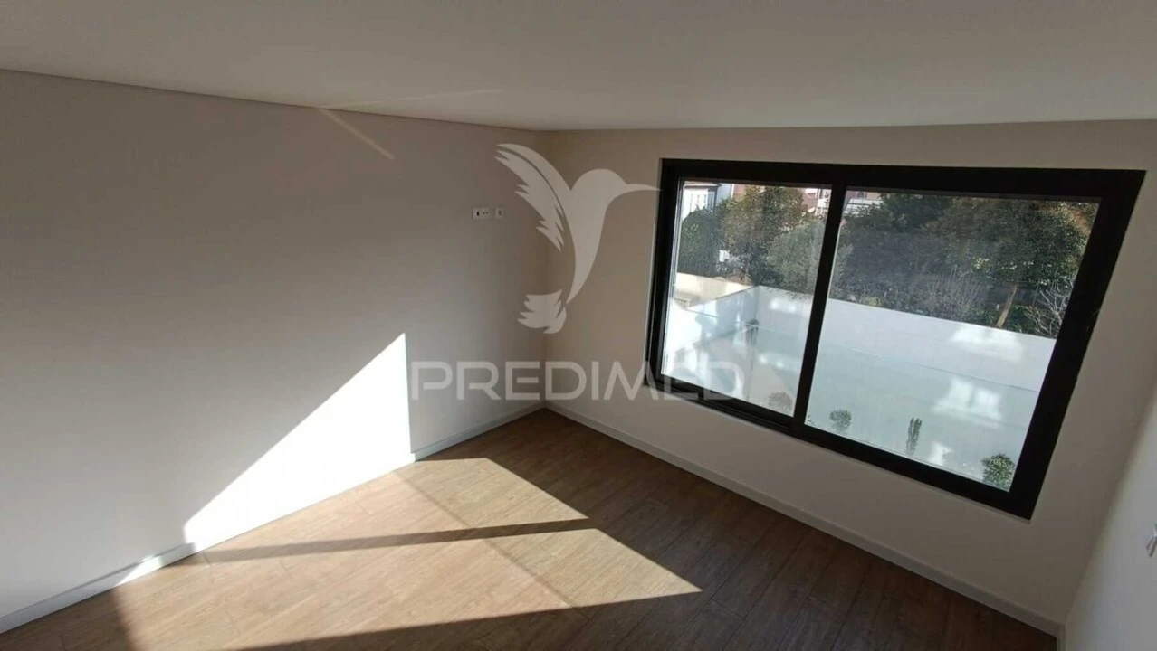 Apartamento T3 para Venda em Cedofeita, Santo Ildefonso, Sé, Miragaia, São Nicolau e Vitória Foto 24
