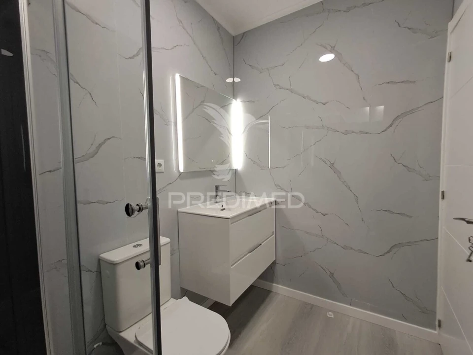 Apartamento T2 para Venda em Oeiras e São Julião da Barra, Paço de Arcos e Caxias Foto 18