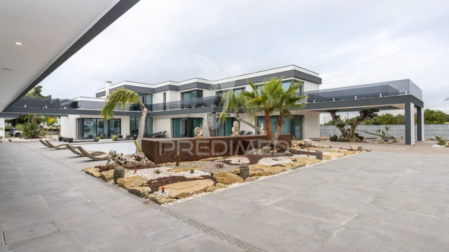 Quinta T6 para Venda em Azeitão (São Lourenço e São Simão)