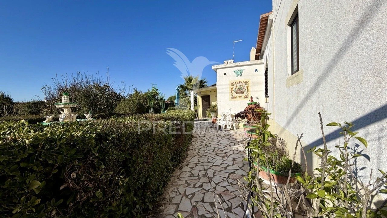 Moradia T4 para Venda em Atalaia e Alto Estanqueiro-Jardia Foto 32