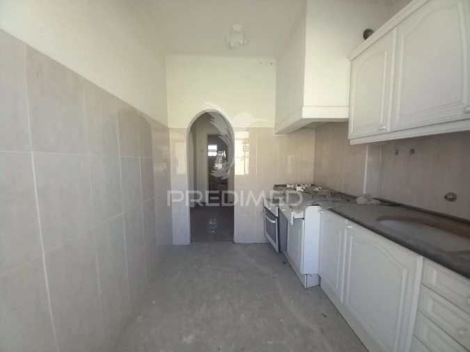 Apartamento T1 para Venda em Baixa da Banheira e Vale da Amoreira