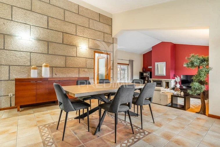 Moradia T5 para Venda em Este (São Pedro e São Mamede) Foto 4