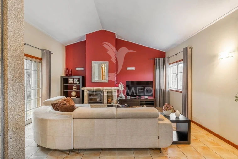 Moradia T5 para Venda em Este (São Pedro e São Mamede) Foto 5