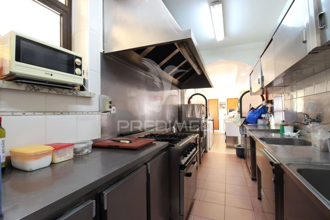 Loja para Venda em Almada, Cova da Piedade, Pragal e Cacilhas Foto 14