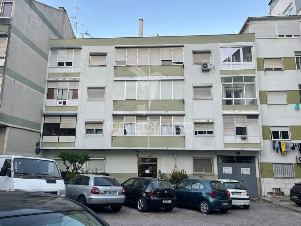 Apartamento T2 para Venda em Almada, Cova da Piedade, Pragal e Cacilhas Foto 1