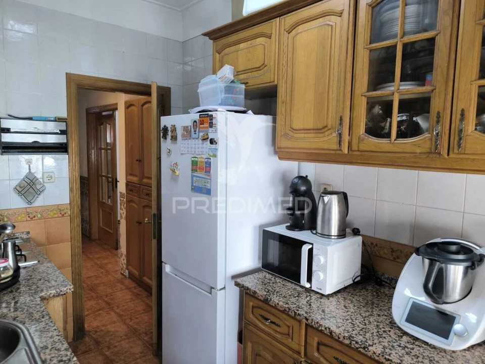 Apartamento T3 para Venda em Sacavém e Prior Velho Foto 4