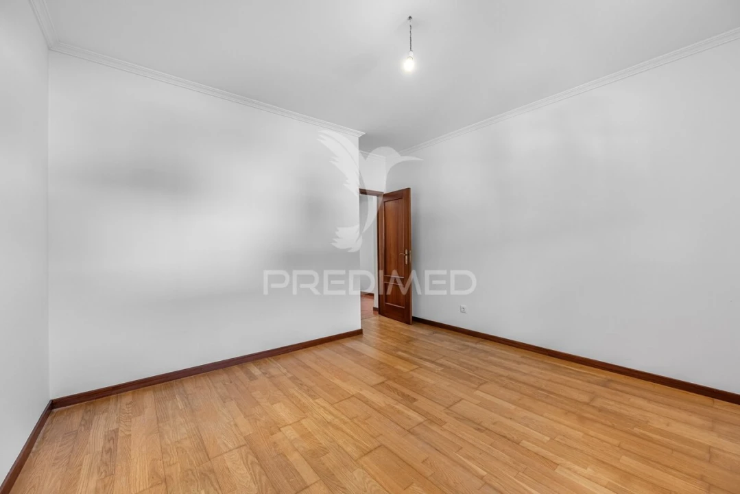 Apartamento T3 para Venda em Ancede e Ribadouro Foto 14