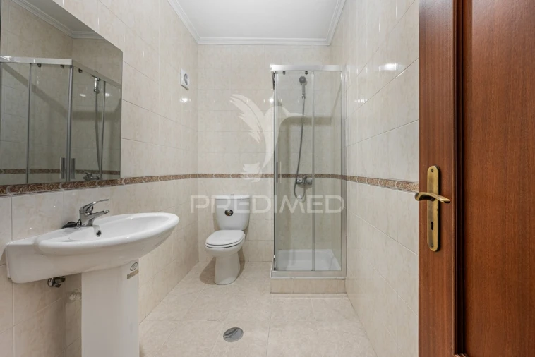 Apartamento T3 para Venda em Ancede e Ribadouro Foto 19