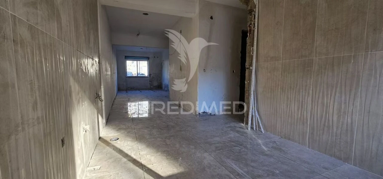 Apartamento T2 para Venda em Almada, Cova da Piedade, Pragal e Cacilhas Foto 2