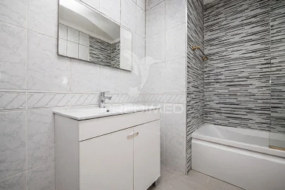 Apartamento T3 para Venda em Ferreiros e Gondizalves