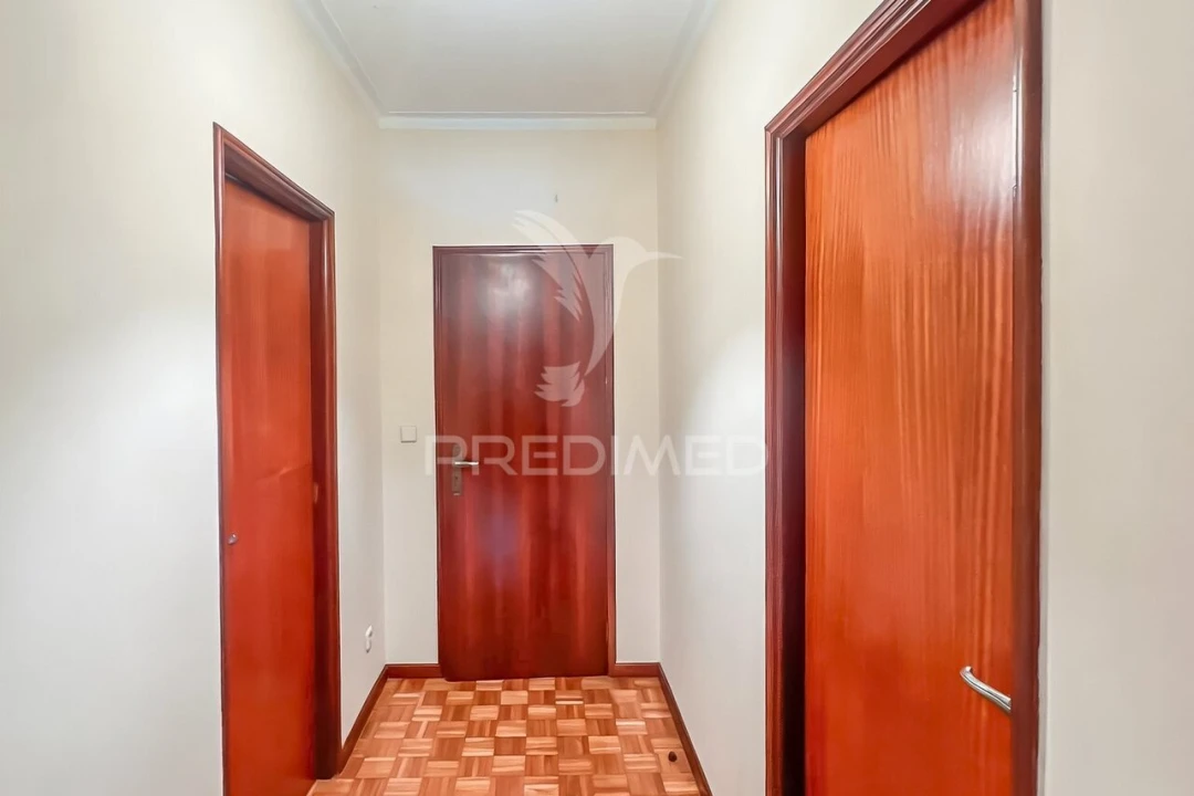 Apartamento T3 para Venda em Ferreiros e Gondizalves Foto 18