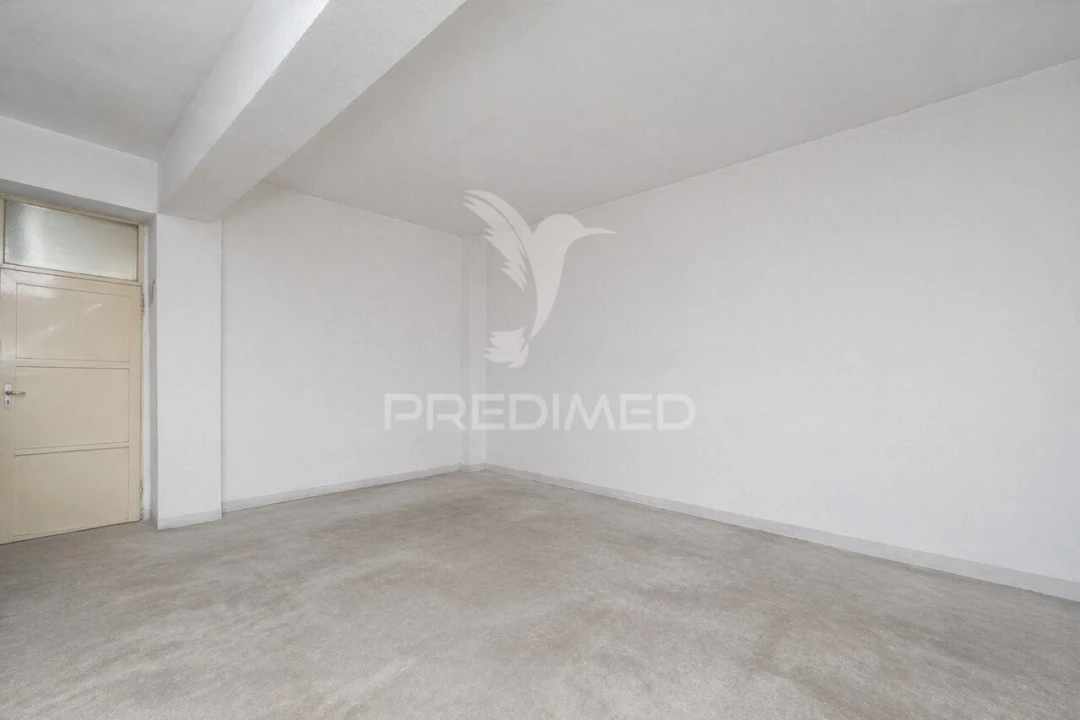 Apartamento T3 para Venda em Ferreiros e Gondizalves Foto 31