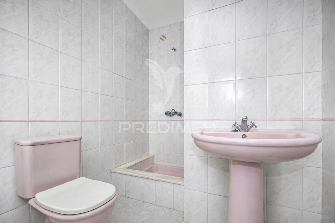 Apartamento T3 para Venda em Ferreiros e Gondizalves Foto 16