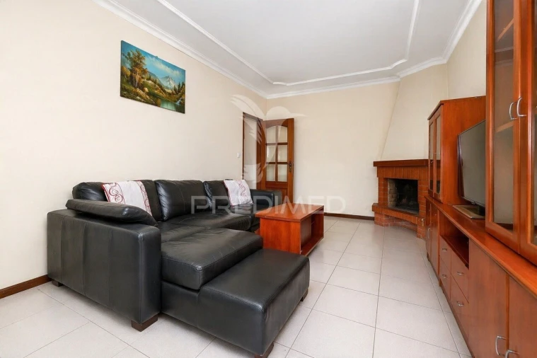 Apartamento T3 para Venda em Ferreiros e Gondizalves Foto 13