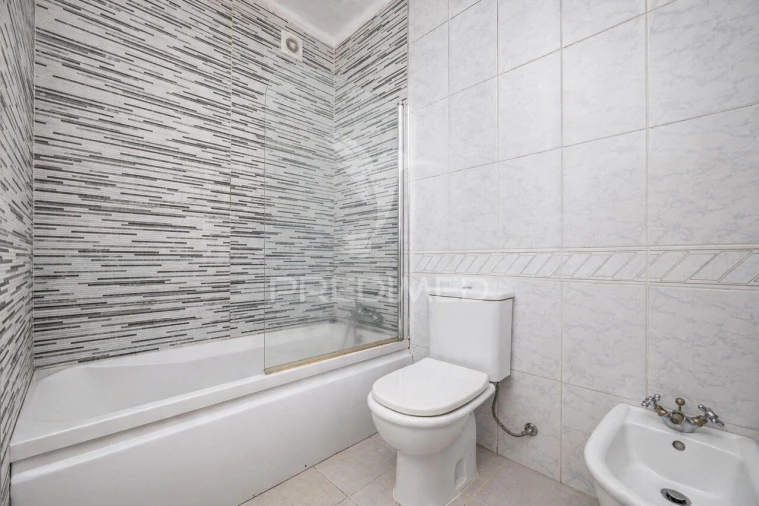Apartamento T3 para Venda em Ferreiros e Gondizalves Foto 26