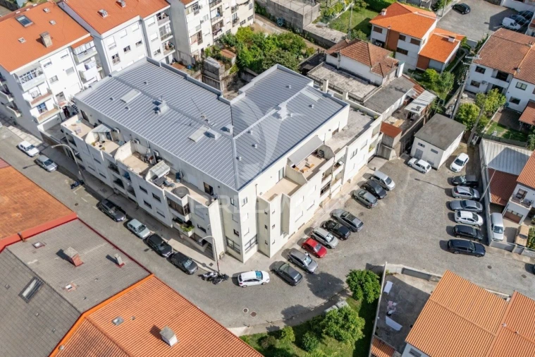 Apartamento T3 para Venda em Ferreiros e Gondizalves Foto 38