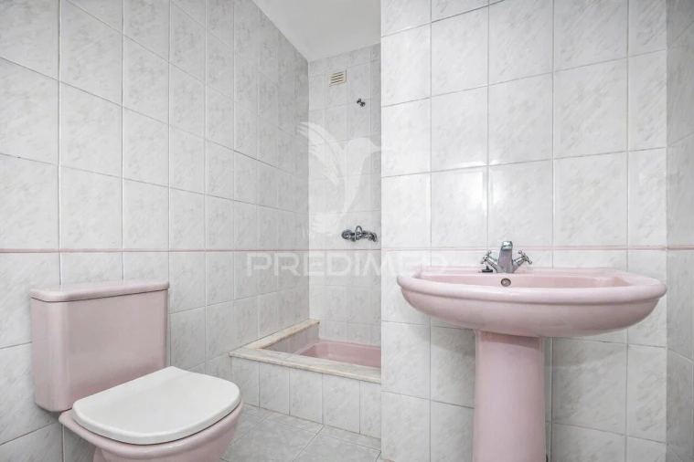 Apartamento T3 para Venda em Ferreiros e Gondizalves Foto 16