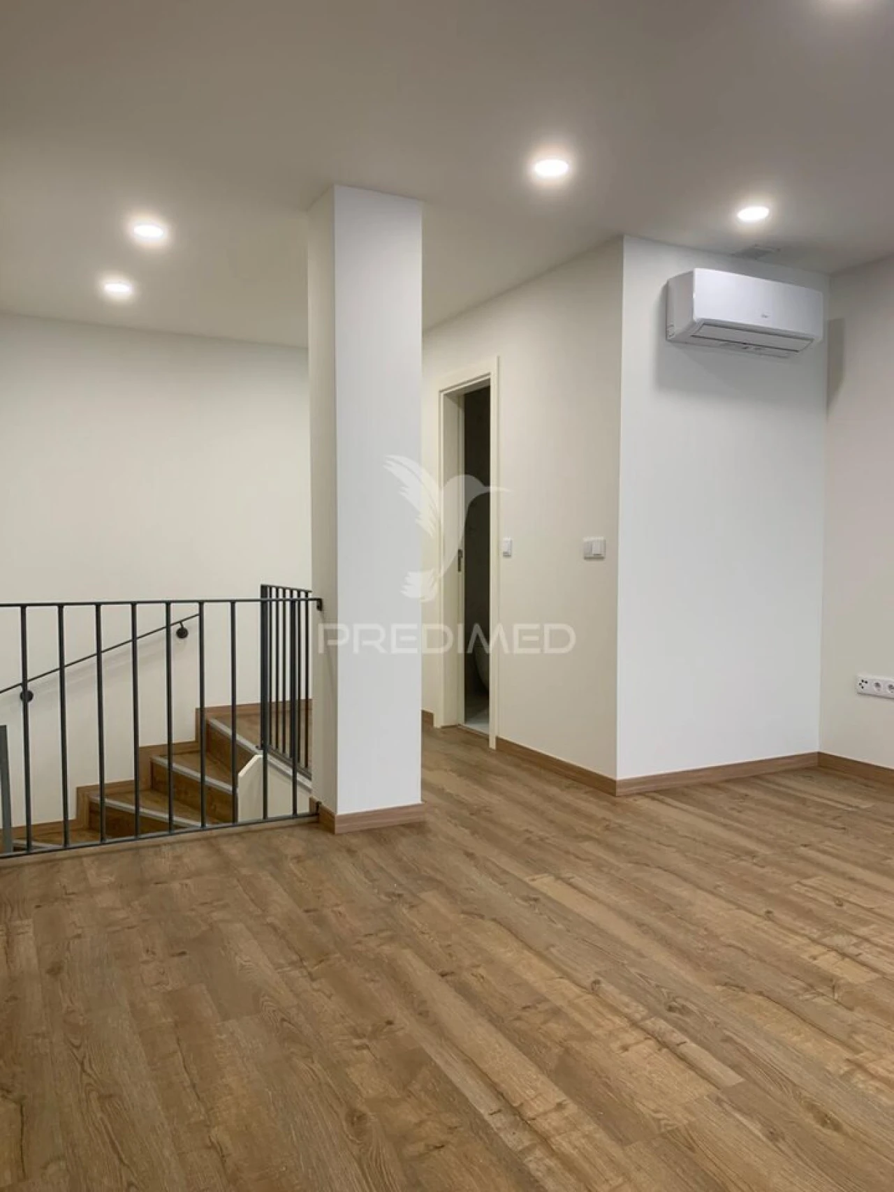 Apartamento T2 para Venda em Cedofeita, Santo Ildefonso, Sé, Miragaia, São Nicolau e Vitória Foto 4