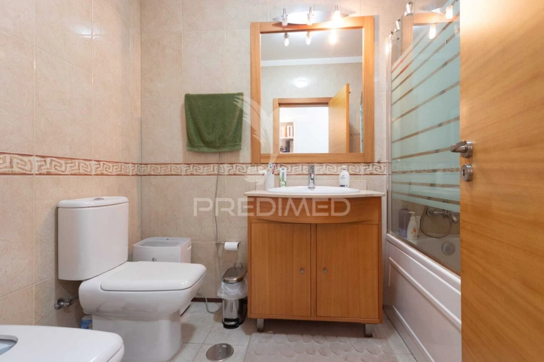 Apartamento T2 para Venda em Vila Cova da Lixa e Borba de Godim Foto 13