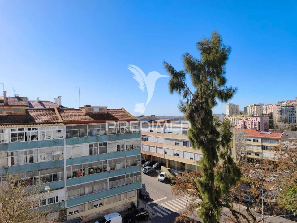 Apartamento T2 para Venda em Queluz e Belas Foto 12