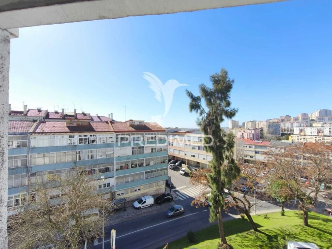 Apartamento T2 para Venda em Queluz e Belas Foto 34