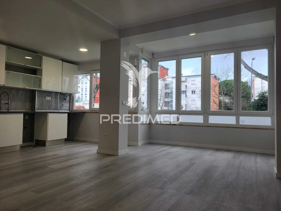 Apartamento T2 para Venda em Oeiras e São Julião da Barra, Paço de Arcos e Caxias Foto 8