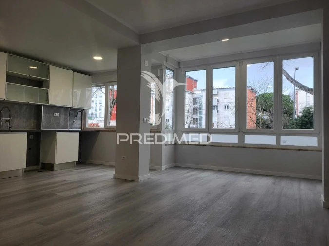 Apartamento T2 para Venda em Oeiras e São Julião da Barra, Paço de Arcos e Caxias Foto 8