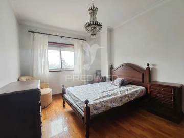 Apartamento T2 para Venda em Mafamude e Vilar do Paraíso