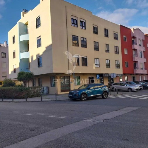 Loja para Venda em Algueirão-Mem Martins Foto 13