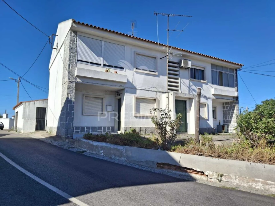 Apartamento T2 para Venda em Abrantes (São Vicente e São João) e Alferrarede Foto 1