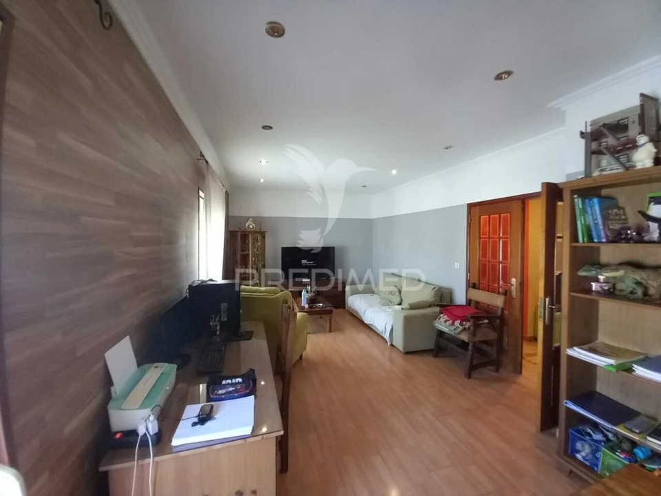 Apartamento T3 para Venda em Almada, Cova da Piedade, Pragal e Cacilhas Foto 4