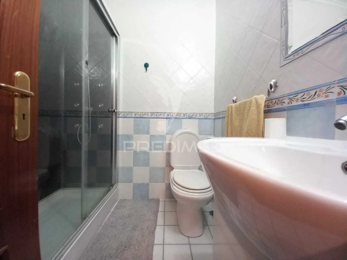 Apartamento T3 para Venda em Almada, Cova da Piedade, Pragal e Cacilhas Foto 34