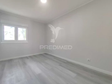 Apartamento T3 para Venda em Laranjeiro e Feijó