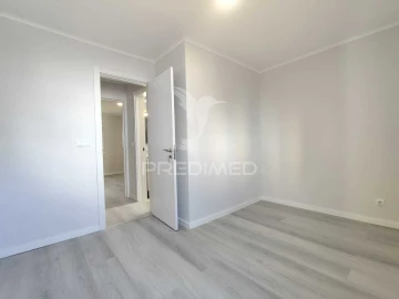 Apartamento T3 para Venda em Laranjeiro e Feijó