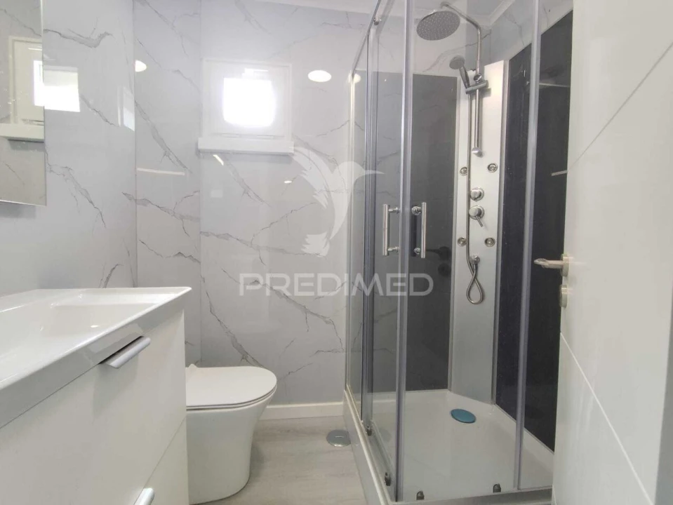 Apartamento T3 para Venda em Laranjeiro e Feijó Foto 37