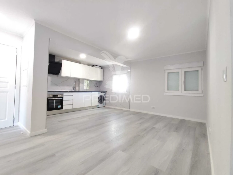 Apartamento T3 para Venda em Laranjeiro e Feijó Foto 13